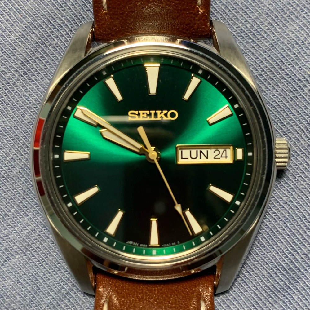 Seiko Essentials Series SUR499 Quartz Movement Watch